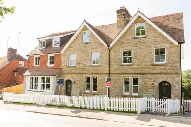 Etchingham 16